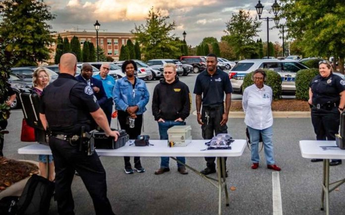 Policía de Kannapolis ofrece su academia para ciudadanos