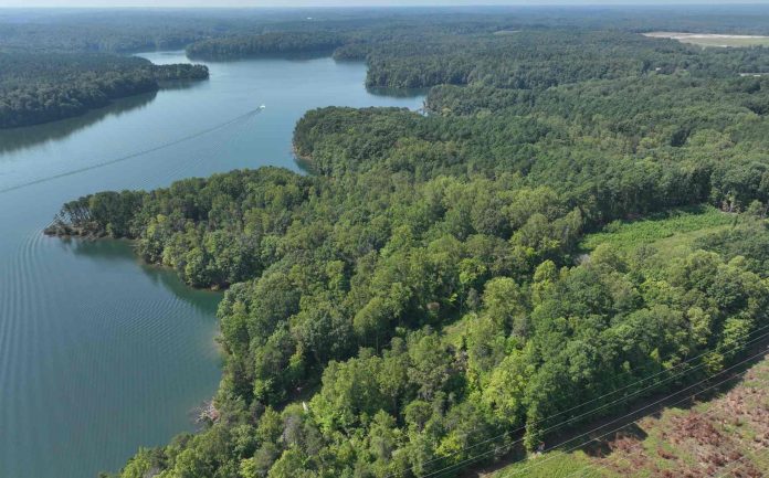 Duke Energy realizará prueba de sirenas de emergencia en planta nuclear McGuire