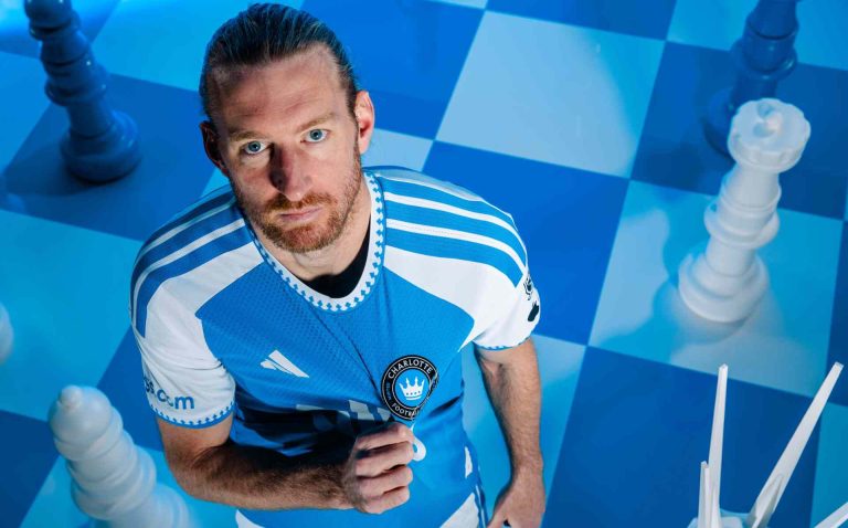 Charlotte FC revela su nuevo uniforme principal para la temporada 2026