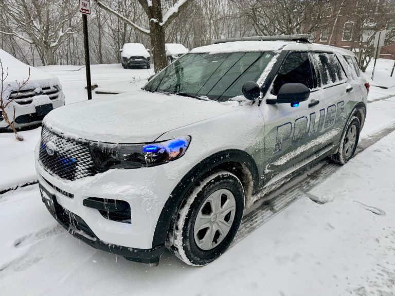 Detención por incendio provocado tras hallazgo policial en motel desocupado