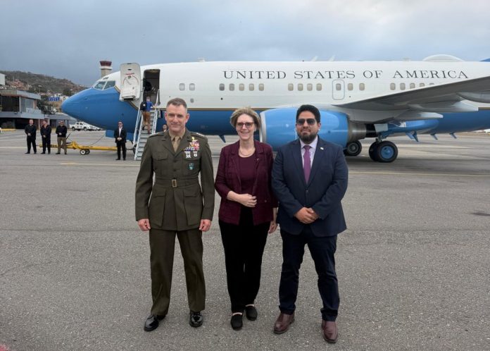 Alto mando del Comando Sur de EE. UU. visita Caracas