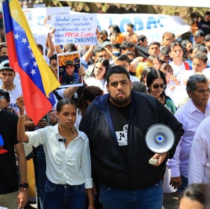Estudiantes venezolanos convocan marcha nacional el 12 de febrero