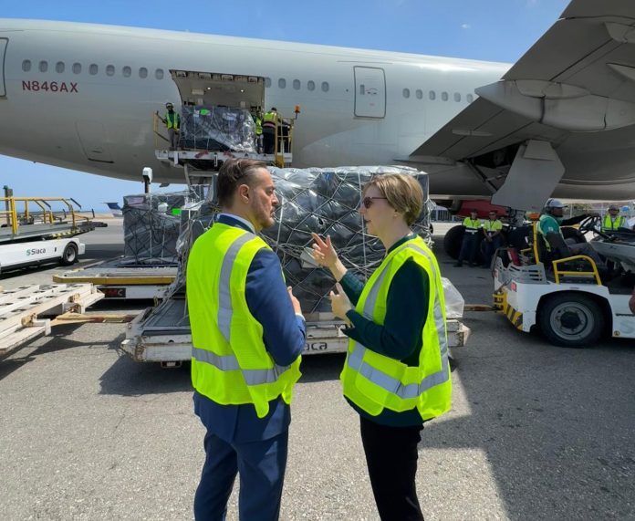 EE. UU. envía 6 toneladas de insumos médicos para la estabilización de Venezuela.