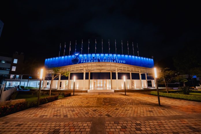 Aprueban cadena perpetua para menores en El Salvador