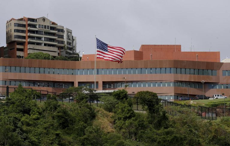 EE.UU. reanuda formalmente operaciones en su Embajada en Caracas