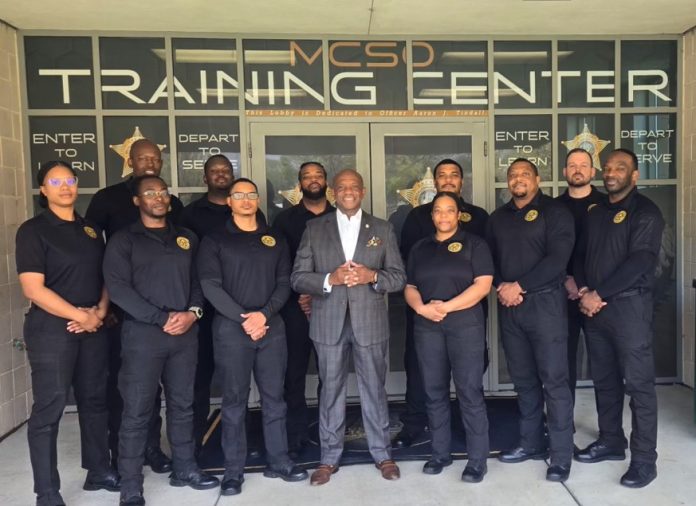 Sheriff de Mecklenburg gradúa primera promoción BLET