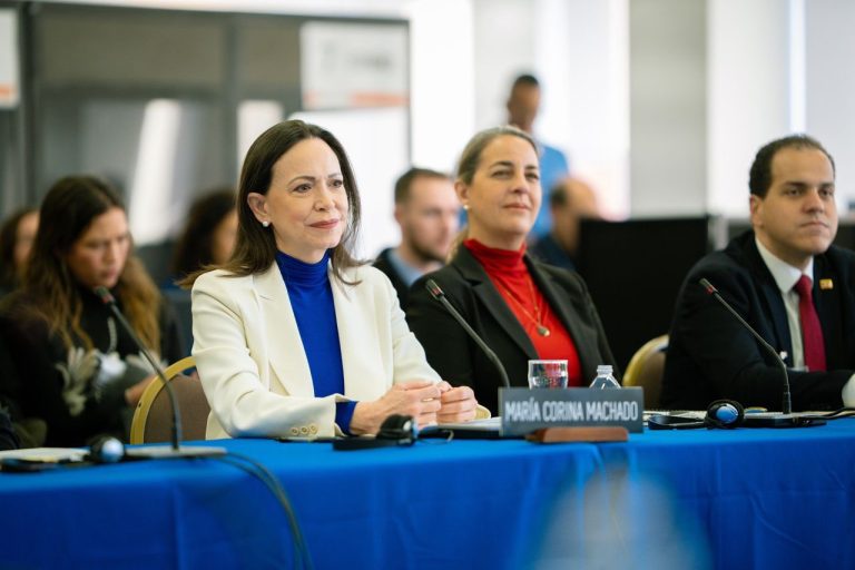 María Corina Machado anuncia su regreso a Venezuela en "pocas semanas"