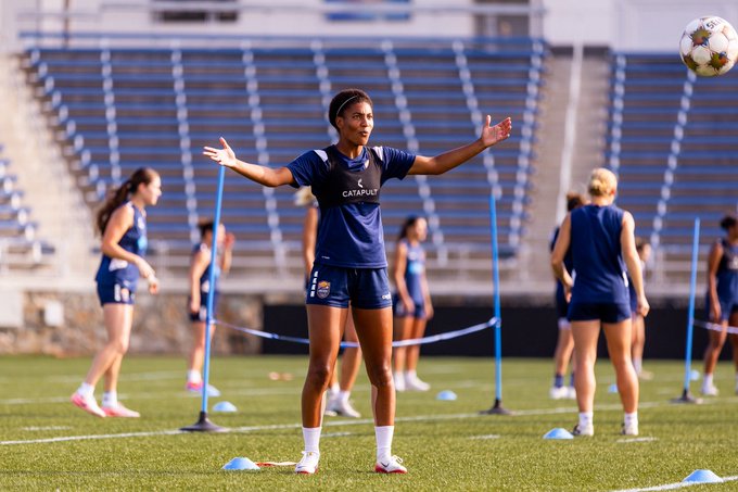 Hylton y las puertorriqueñas se lucen en el extranjero