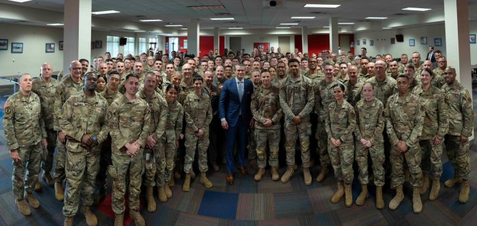 Hegseth anuncia paridad salarial para la Guardia Nacional