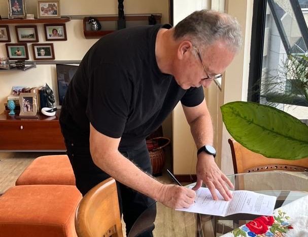 Juez niega beneficio de amnistía al abogado de María Corina Machado