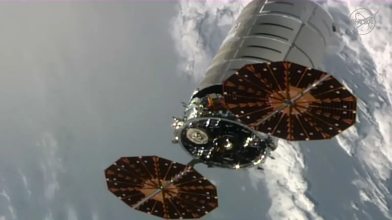Cygnus XL deja la Estación Espacial tras 7 meses