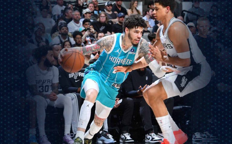 Los Hornets reaccionaron en la segunda mitad antes de caer derrotados