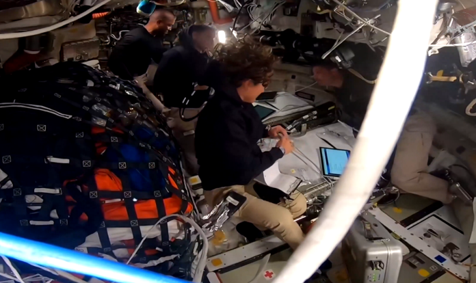 Artemis II rompe el récord de distancia humana tras superar a la mítica Apolo 13