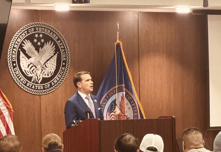 Todd Blanche asume como fiscal general interino tras la salida de Pam Bondi