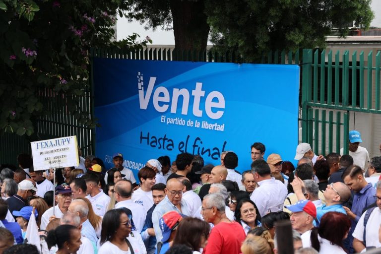 Oposición venezolana exige nuevas elecciones presidenciales