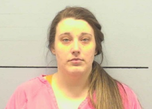 Condenan a exdocente en NC a más de 28 años por delitos sexuales contra menores