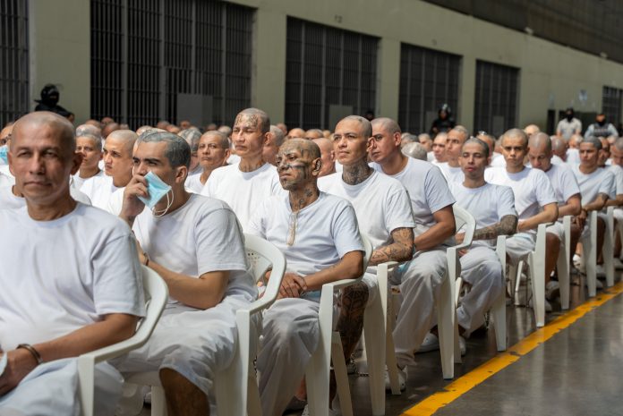 Continua el juicio histórico en El Salvador contra 486 líderes de la MS-13