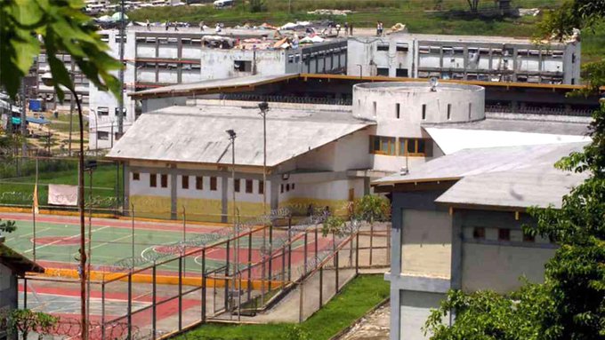 Motín en cárcel de máxima seguridad en Venezuela deja cinco fallecidos