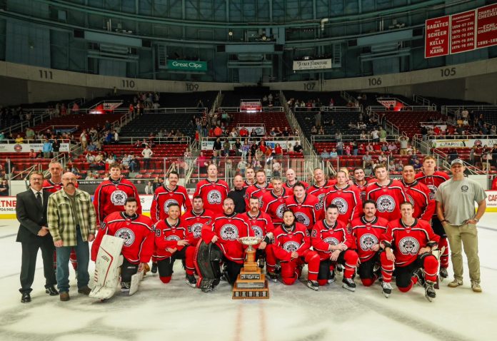 CFD/MEDIC gana el 18.º partido de hockey homenaje a los héroes