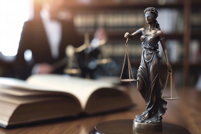 DHS ordena a ICE frenar fraude en asilos