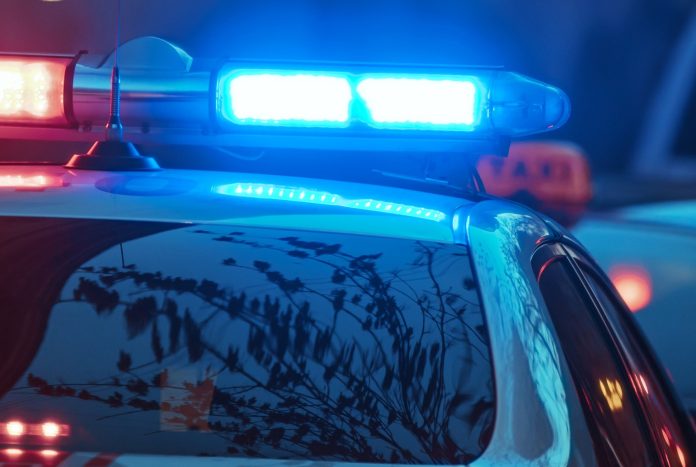 Investigan disparos dentro de una vivienda con menores de edad