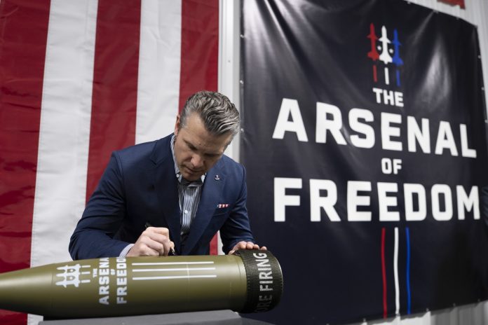 Anuncian expansión del arsenal de misiles de EE.UU.