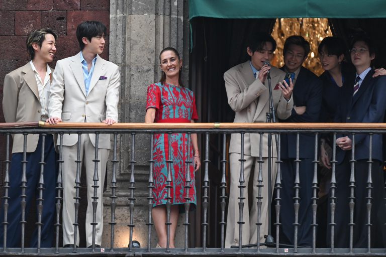 BTS paraliza el corazón de México y confirma su regreso para el 2027