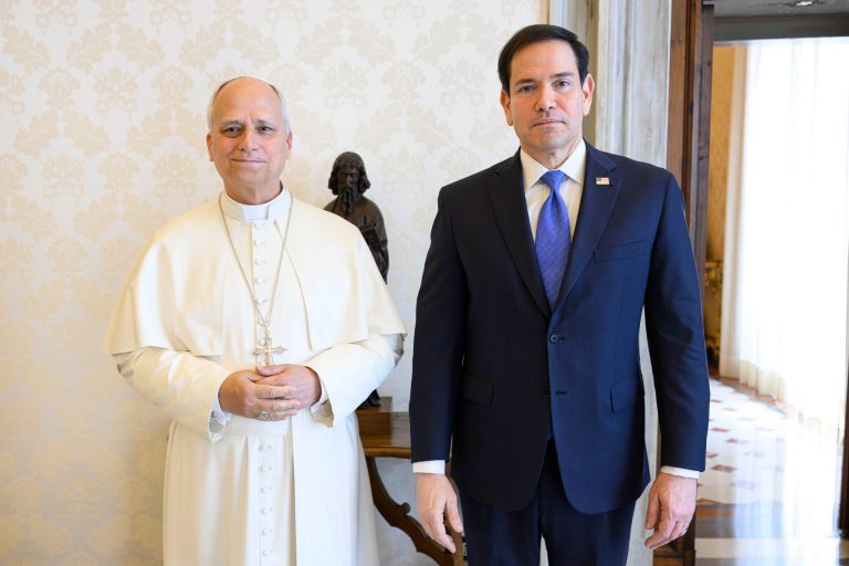 Papa León XIV se reunió con Marco Rubio en el Vaticano