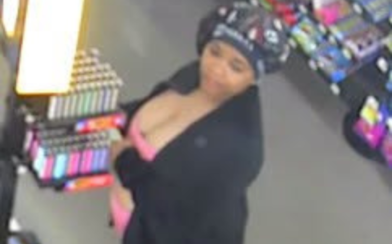 Autoridades buscan identificar a mujer vinculada con presunta circulación de billetes falsos