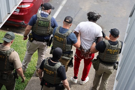 Arrestan en Nashville a prófugo por intento de asesinato