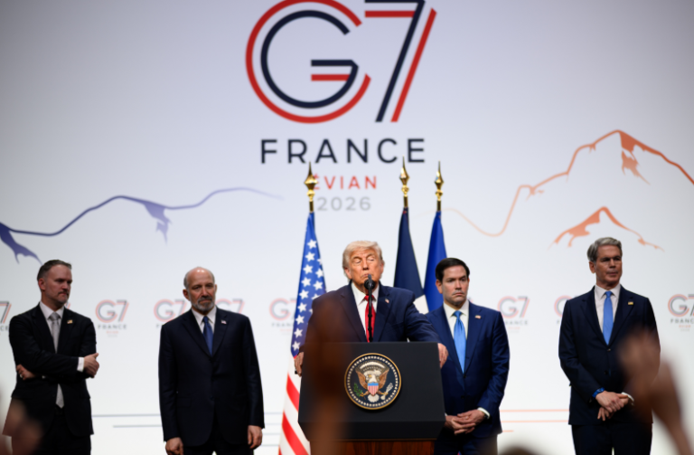 Trump vincula la paz en Medio Oriente con la baja del crudo