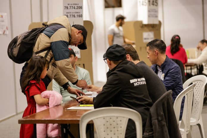 Registraduría confirma resultados y la izquierda traza su ruta en Colombia