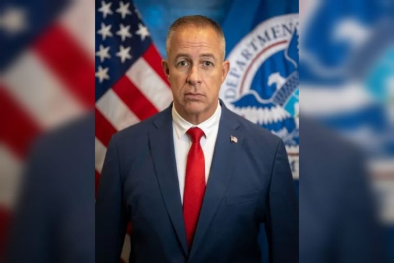 Mullin respalda a Lance Schroyer para dirigir el ICE y ejecutar deportaciones