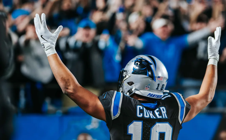 Los Panthers llegan a un acuerdo para extender el contrato de Jalen Coker