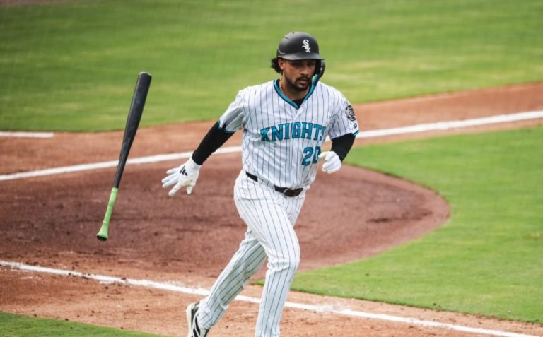 Knights perdió el primer partido de la serie con los Comets