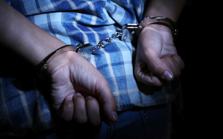 Sentenciado a nueve años de prisión por un tiroteo motivado por el racismo