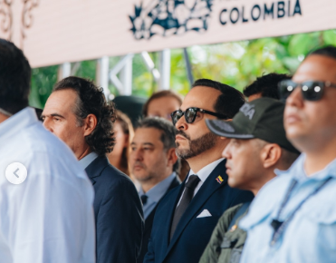 De La Espriella anuncia su posesión en una guarnición militar