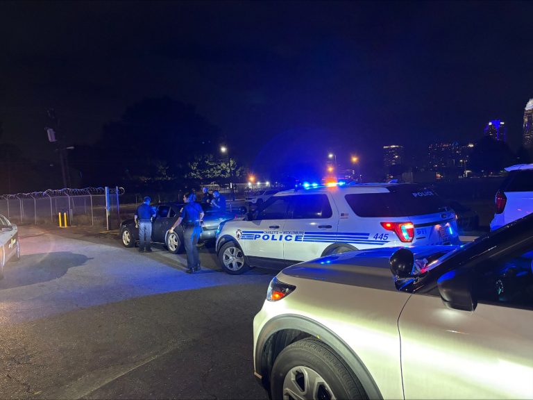 73 detenidos y más de 2.200 infracciones de tránsito en Operación Queen City Overwatch