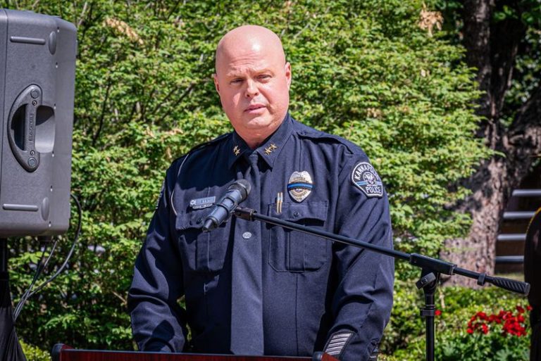 El jefe de policía de Kannapolis, Terry Spry, anuncia su jubilación