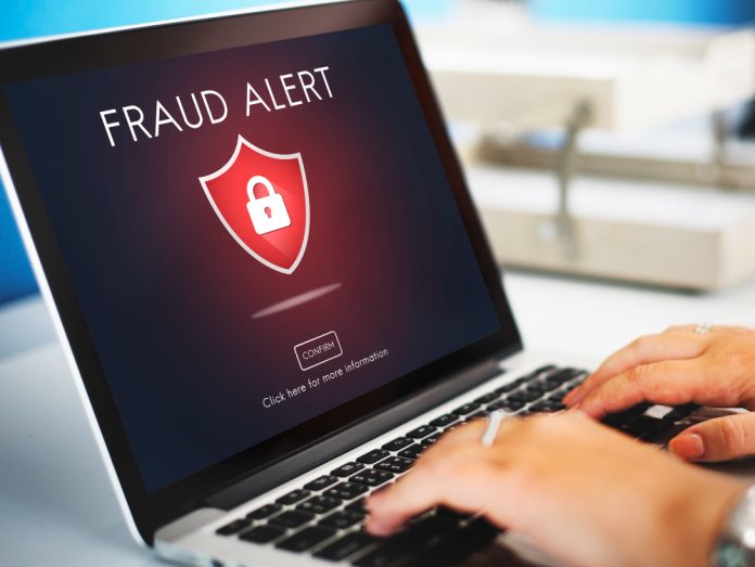 HHS denuncia fraude millonario en procedimientos de género a menores