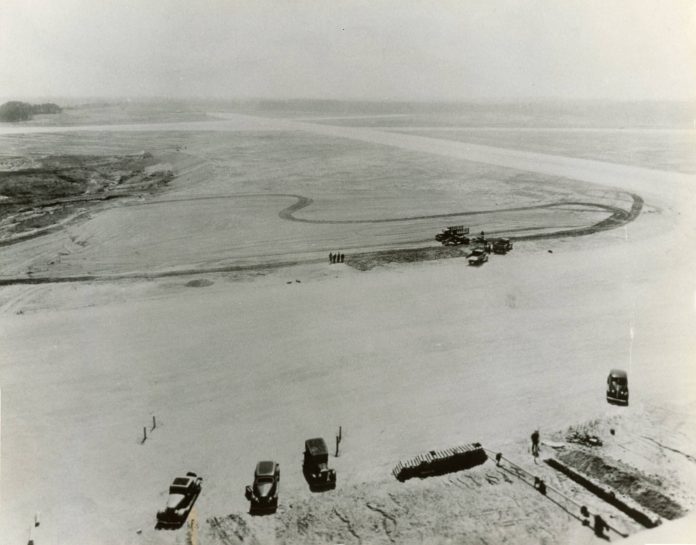 La pista de aterrizaje más antigua del aeropuerto de Charlotte