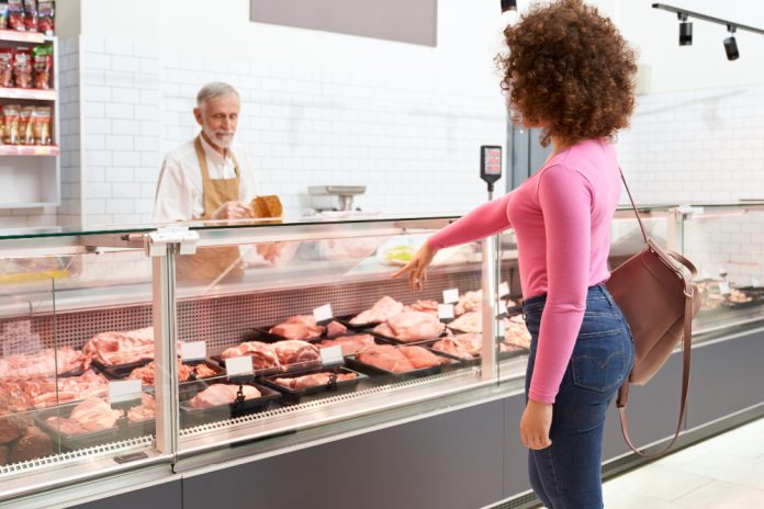 Gobierno de Trump libera importación de carne para frenar altos precios
