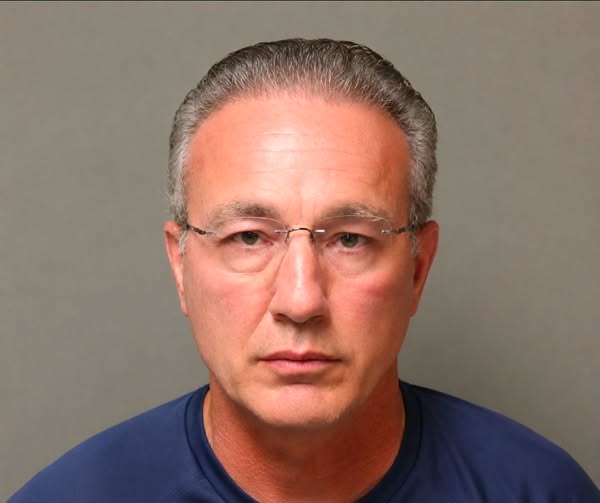 Detienen a exmédico tras presuntamente disparar contra dos hermanas en la I-77