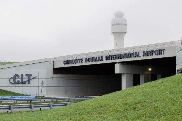 Programa Lightning podría disminuir retrasos por tormentas en el Aeropuerto de Charlotte