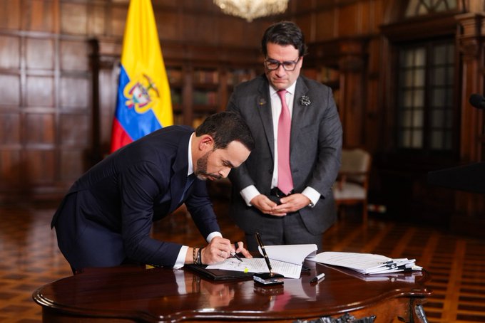 De La Espriella anuncia extradiciones, bombardeos y capturas
