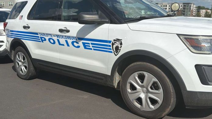 Identifican a víctima y sospechosa de homicidio en la cuadra 9100 Monroe Road
