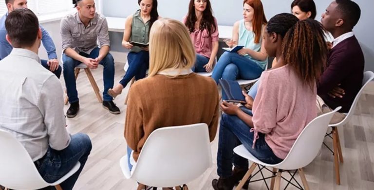 Mecklenburg County invita a la comunidad a debatir sobre salud mental y bienestar 