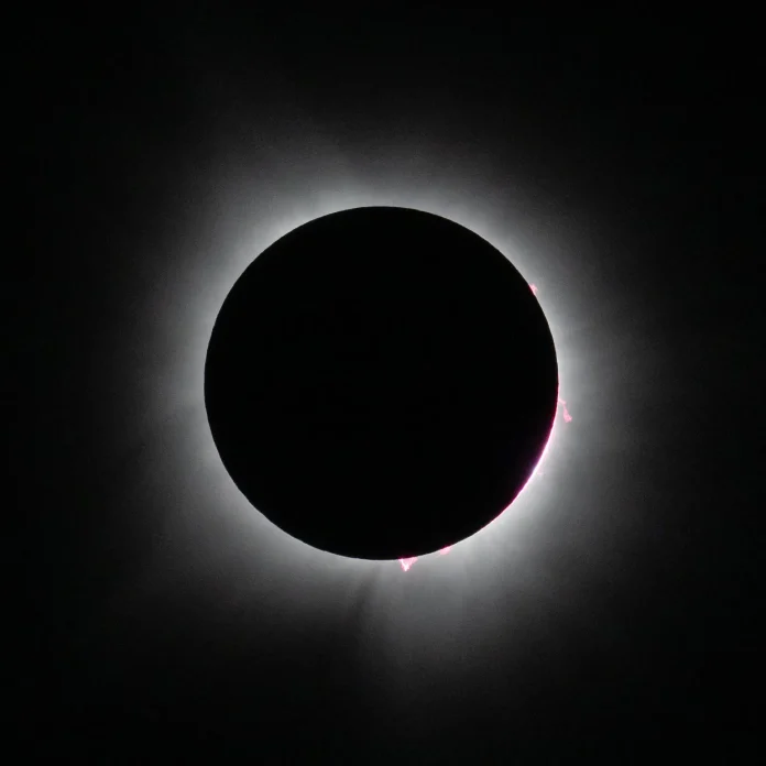 La NASA transmitirá en vivo el eclipse solar total