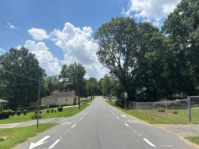 Huntersville endurece las reglas para menores que conducen bicicletas eléctricas