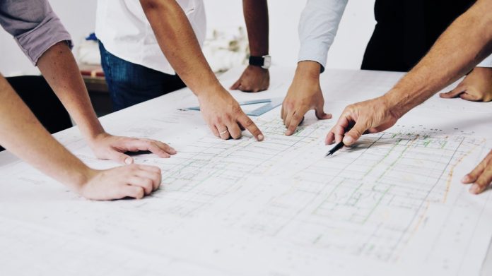 Charlotte City y NCDOT firman un acuerdo para los beneficios comunitarios del corredor sur de la I-77